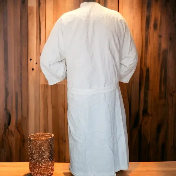 White Unisex Bath Robe Honeycomb/Waffle Weave Wind Creek Bethlehem Casino Resort - Picture 2 of 4
